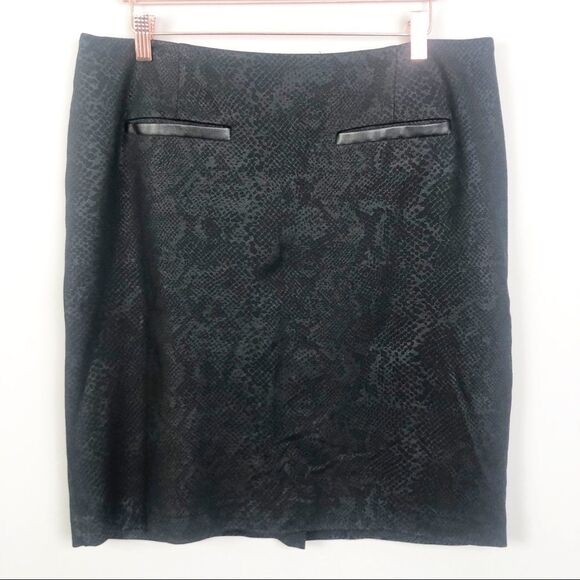 ATELIER LUXE | Black Snakeskin Print Pencil Skirt Women’s Size 12 - Picture 1 of 8